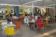 Mesas e cadeiras para restaurantes