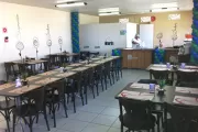 Mesas e cadeiras para restaurante