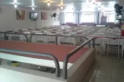 Mesas e cadeiras para restaurante