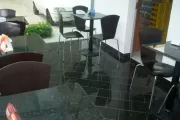 Mesas e cadeiras para lanchonete