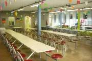 Mesas fixas para refeitórios