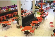 Mesas e cadeiras para buffet infantil